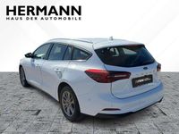 Gebraucht Ford Focus Titanium 125 PS (91 kW) 2023 Weiß Limousine