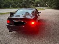 Gebraucht BMW 320 150 PS (110 kW) 2000 Schwarz Coupé