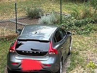 Gebraucht Volvo V40 Kinetic 114 PS (83 kW) 2014 Grau Limousine