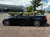 Gebraucht BMW 335 Cabriolet 306 PS (225 kW) 2007 Schwarz Cabrio