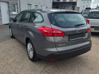 Gebraucht Ford Focus Trend 101 PS (74 kW) 2015 Braun Kombi