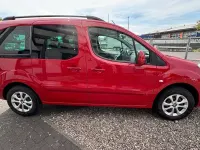 Gebraucht Citroën Berlingo 99 PS (72 kW) 2016 Rot Van / Kleinbus