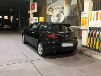 Gebraucht Alfa Romeo 147 120 PS (88 kW) 2002 Schwarz Kleinwagen