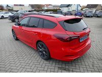 Neu Ford Focus ST 280 PS (205 kW) 2025 Rot Limousine