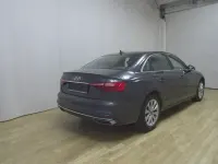 Gebraucht Audi A4 Advanced 163 PS (119 kW) 2022 Grau Limousine