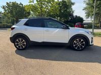 Gebraucht Kia Stonic Spirit 120 PS (88 kW) 2019 Weiß SUV