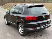 Gebraucht VW Tiguan LOUNGE 150 PS (110 kW) 2015 Schwarz SUV