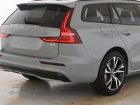 Gebraucht Volvo V60 Plus 197 PS (144 kW) 2025 Grau Kombi
