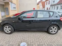 Gebraucht Kia Ceed Edition 7 125 PS (91 kW) 2011 Schwarz Kleinwagen