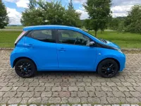 Gebraucht Toyota Aygo 69 PS (50 kW) 2015 Blau Kleinwagen