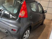 Gebraucht Peugeot 107 68 PS (50 kW) 2010 Grau Kleinwagen