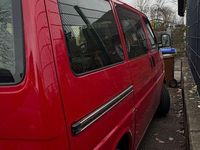 Gebraucht VW Transporter 102 PS (75 kW) 2001 Rot Van