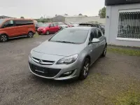Gebraucht Opel Astra Exklusiv 170 PS (125 kW) 2014 Silbersee/perl silber (m2) Kleinwagen