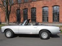 Gebraucht Mercedes 230 150 PS (110 kW) 1966 Silber Cabrio