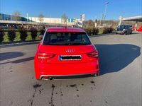 Gebraucht Audi A1 Attraction 105 PS (77 kW) 2011 Rot Kleinwagen