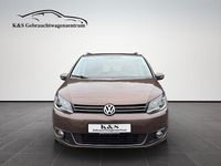 Gebraucht VW Touran Highline 140 PS (102 kW) 2011 Braun Van / Kleinbus