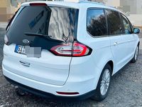 Gebraucht Ford Galaxy 150 PS (110 kW) 2016 Weiß Van / Kleinbus