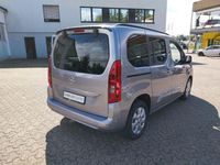 Gebraucht Opel Combo-e Life Ultimate 100 kW (136 PS) 2023 Quarz silber/kontrast grau Van / Kleinbus