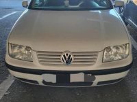 Gebraucht VW Bora 102 PS (75 kW) 2003 Weiß Limousine