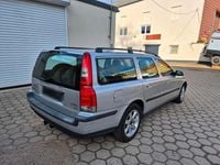 Second-hand Volvo V70 2004 Argintiu Break