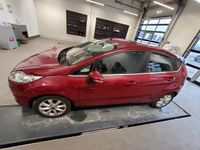 Gebraucht Ford Fiesta Titanium 97 PS (71 kW) 2011 Rot Limousine