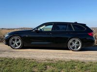 Gebraucht BMW 330 Sport Line 258 PS (189 kW) 2016 Schwarz Kombi