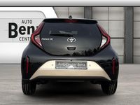 Neu Toyota Aygo X 72 PS (52 kW) 2025 Schwarz SUV