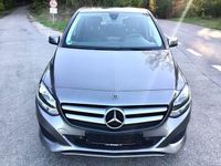 Gebraucht Mercedes B180 109 PS (80 kW) 2017 Grau Van / Kleinbus