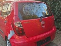 Gebraucht Hyundai i10 Classic 69 PS (50 kW) 2012 Rot Kleinwagen