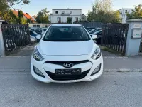 Gebraucht Hyundai i30 110 PS (80 kW) 2014 Weiß Limousine