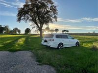 Gebraucht VW Passat R 299 PS (219 kW) 2010 Weiß Kombi
