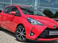 Gebraucht Toyota Yaris Team 111 PS (81 kW) 2018 Rot Limousine