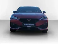 Używany Cupra Leon 204 KM (150 kW) 2022 Czerwony Sedan/Limuzyna