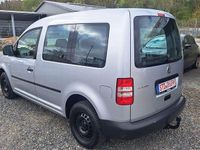Second-hand VW Caddy 109 CP (80 kW) 2013 Argintiu Monovolum