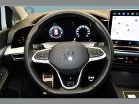 Gebraucht VW Golf VIII 150 PS (110 kW) 2025 Weiß Kleinwagen