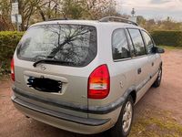 Gebraucht Opel Zafira 101 PS (74 kW) 2002 Silber Van / Kleinbus