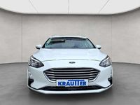 Gebraucht Ford Focus Cool & Connect 125 PS (91 kW) 2021 Frostweiß Kombi