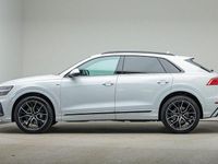 Gebraucht Audi Q8 S-Line 231 PS (169 kW) 2023 Gletscherweiß metallic (metallic) SUV