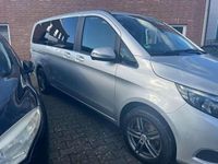 Gebraucht Mercedes V220 163 PS (119 kW) 2018 Silber Van / Kleinbus