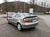 Gebraucht Mercedes C180 143 PS (105 kW) 2004 Silber Coupé