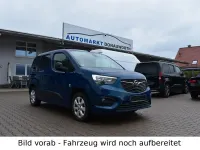 Second-hand Opel Combo Life Elegance 131 CP (96 kW) 2022 Albastru Monovolum