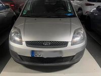 Gebraucht Ford Fiesta 80 PS (58 kW) 2006 Silber Kleinwagen