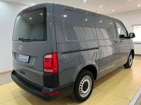 Gebraucht VW Transporter 102 PS (75 kW) 2019 Grau Van
