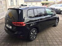 Gebraucht VW Touran Comfortline 150 PS (110 kW) 2025 Grenadillschwarz metallic Van / Kleinbus