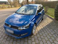 Gebraucht VW Polo Highline 90 PS (66 kW) 2013 Blau Kleinwagen