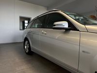 Gebraucht Mercedes 220 170 PS (125 kW) 2010 Silber Kombi