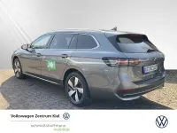 Gebraucht VW Passat Business 150 PS (110 kW) 2025 Grau Kombi