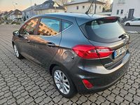 Gebraucht Ford Fiesta 125 PS (91 kW) 2019 Grau Limousine