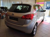 Gebraucht Kia Venga Spirit 125 PS (91 kW) 2013 Silber Kleinwagen