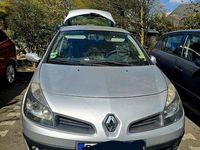 Usata Renault Clio II Expression 75 CV (55 kW) 2006 Argento Berlina